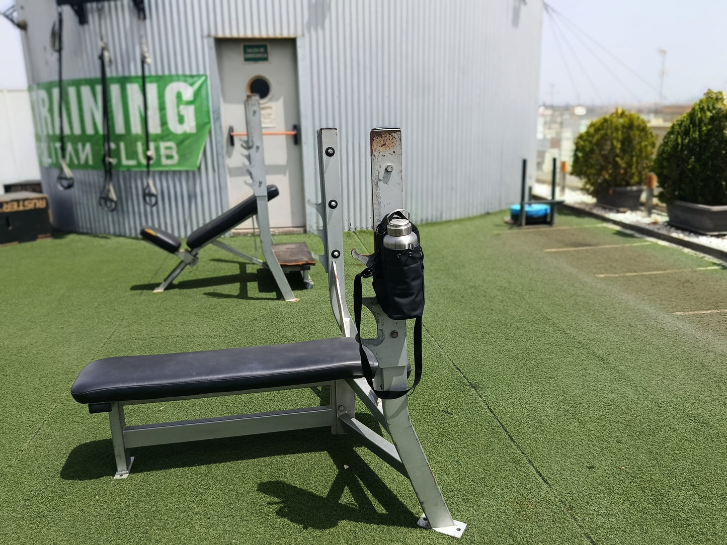 Bolsa de Deporte Magnética Metis (Con Soporte para Móvil y Botella)